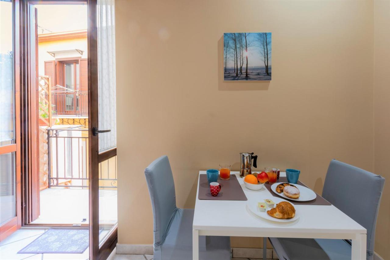 Apartment Domus Schiavuzzo ปาแลร์โม ภายนอก รูปภาพ
